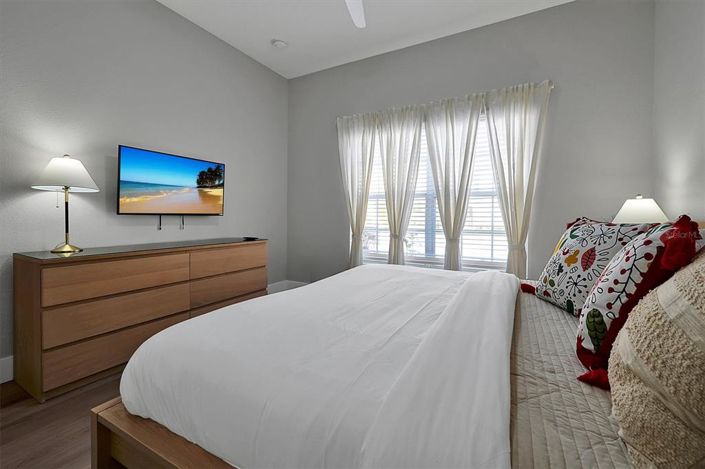 Image No.38-5 Bed Townhouse for sale