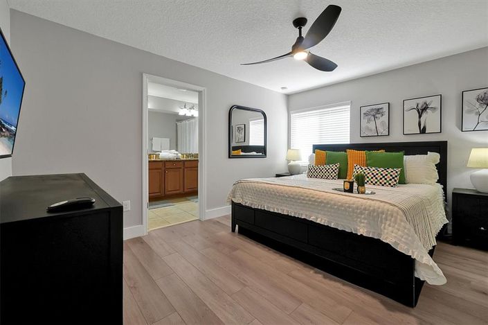 Image No.41-5 Bed Townhouse for sale