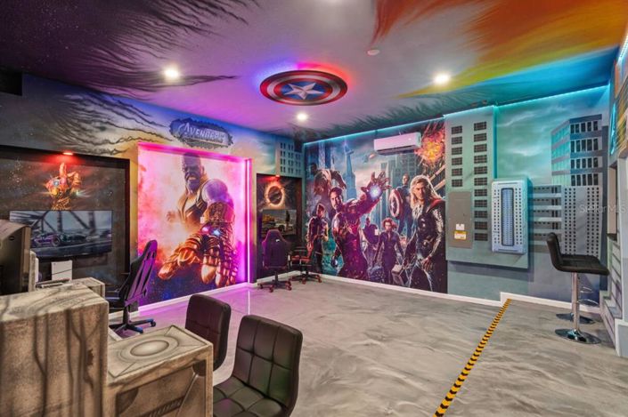 Image No.19-8 Bed Property for sale