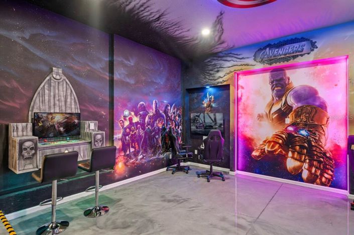 Image No.20-8 Bed Property for sale