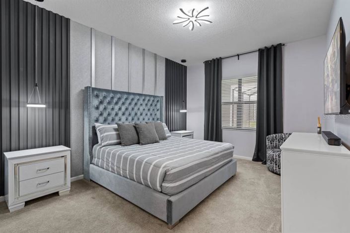 Image No.29-8 Bed Property for sale