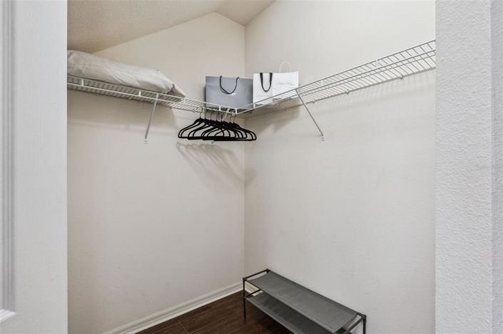 Image No.21-4 Bed Townhouse for sale