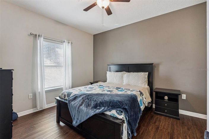 Image No.22-4 Bed Townhouse for sale