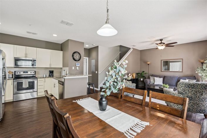 Image No.4-4 Bed Townhouse for sale