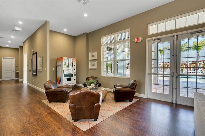 Image No.40-4 Bed Townhouse for sale