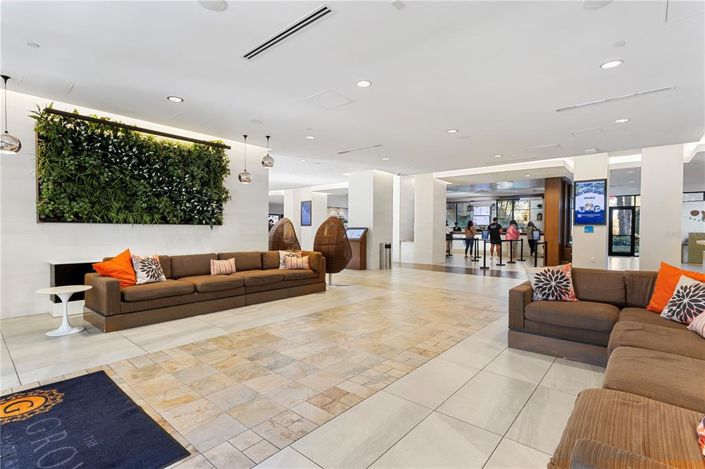 Image No.44-2 Bed Property for sale