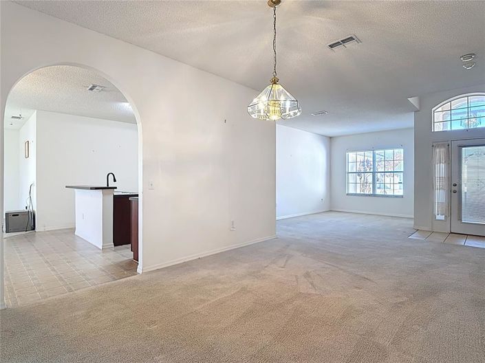 Image No.15-4 Bed Property for sale