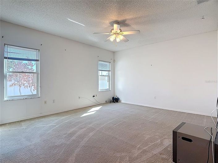 Image No.25-4 Bed Property for sale