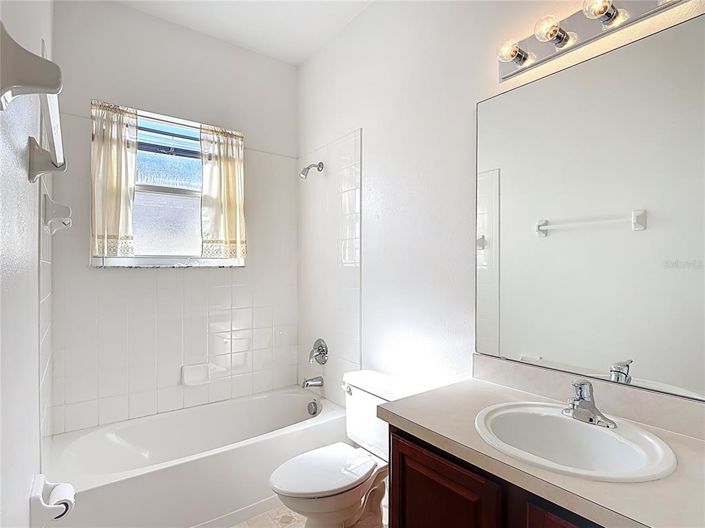 Image No.48-4 Bed Property for sale