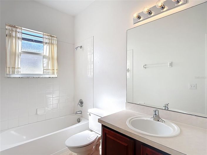 Image No.52-4 Bed Property for sale