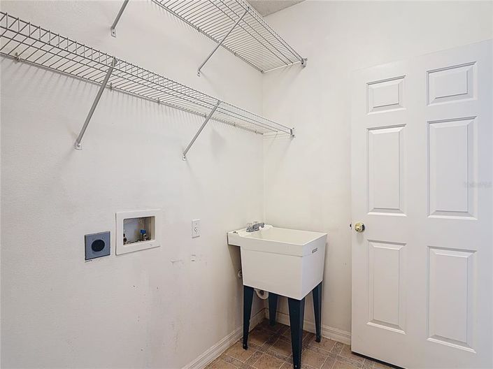 Image No.54-4 Bed Property for sale