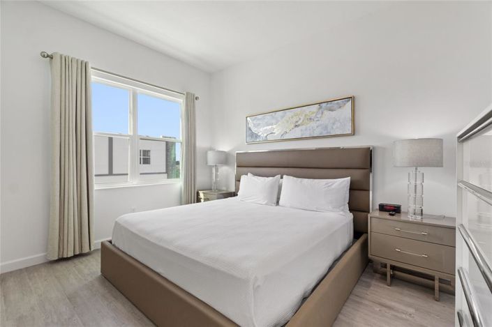 Image No.14-3 Bed Townhouse for sale