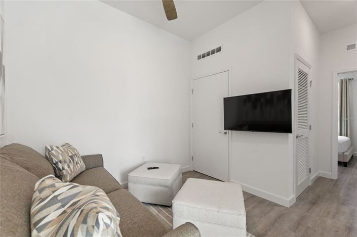 Image No.16-3 Bed Townhouse for sale