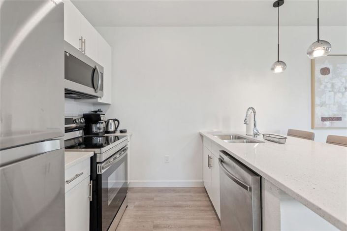 Image No.17-3 Bed Townhouse for sale