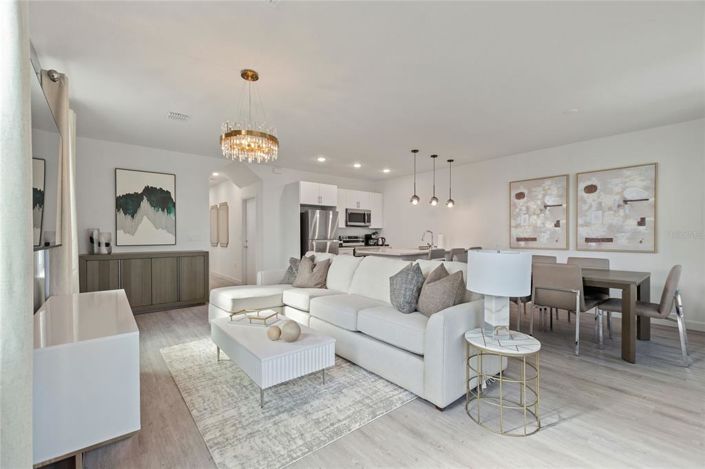 Image No.8-3 Bed Townhouse for sale