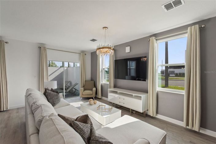 Image No.9-3 Bed Townhouse for sale