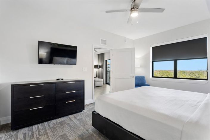 Image No.21-2 Bed Property for sale