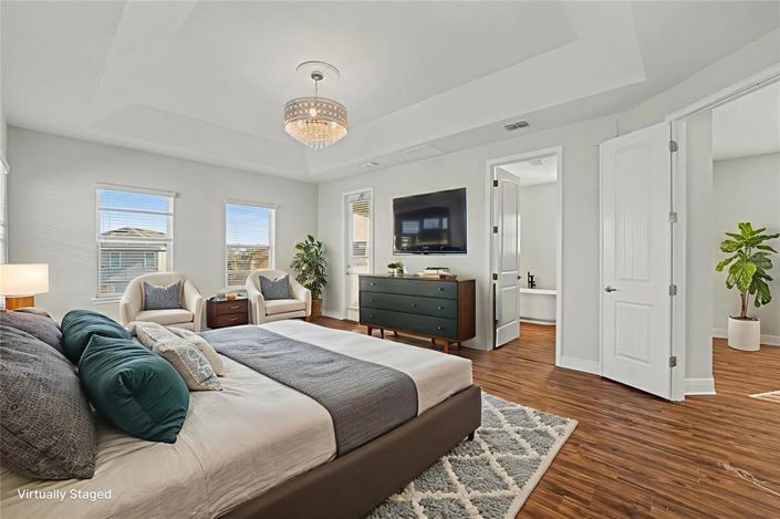 Image No.12-5 Bed Property for sale