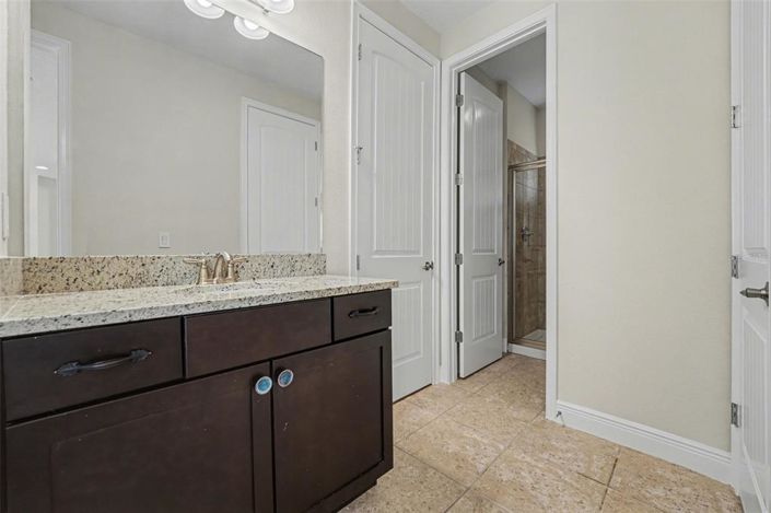 Image No.25-5 Bed Property for sale