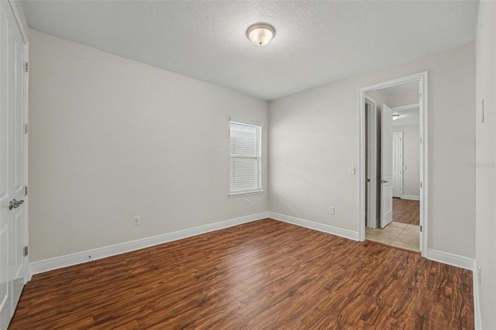 Image No.30-5 Bed Property for sale