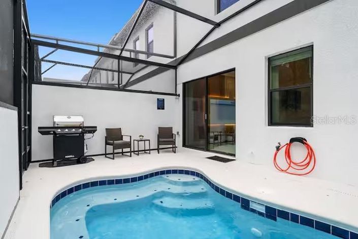 Image No.36-5 Bed Townhouse for sale