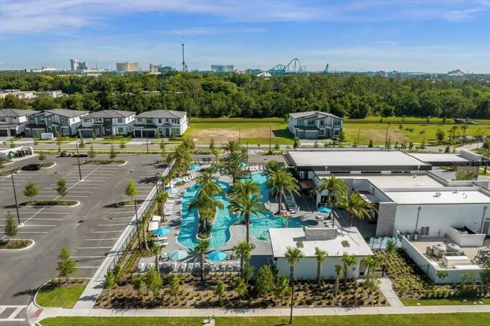 Image No.47-5 Bed Townhouse for sale