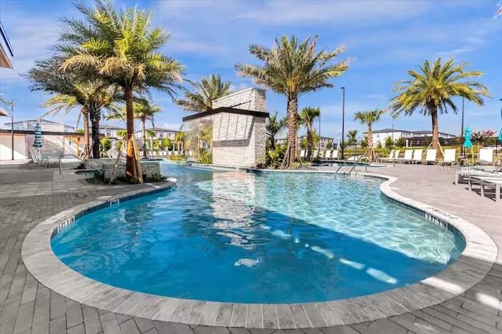 Image No.53-5 Bed Townhouse for sale