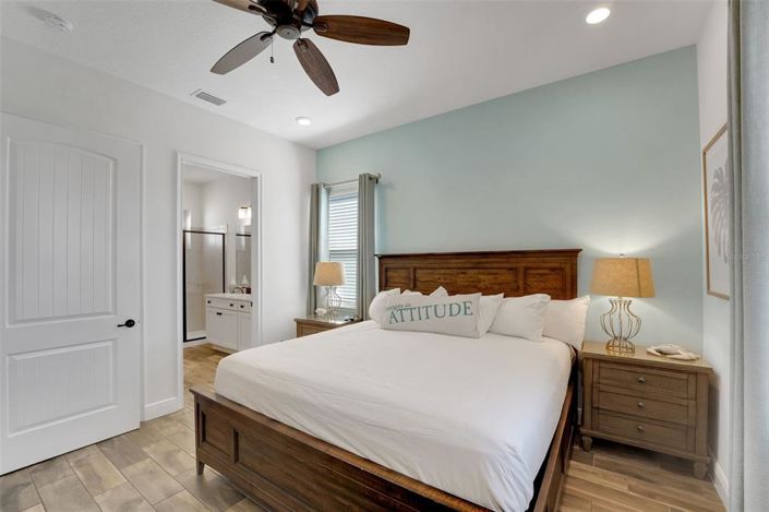 Image No.16-3 Bed Property for sale