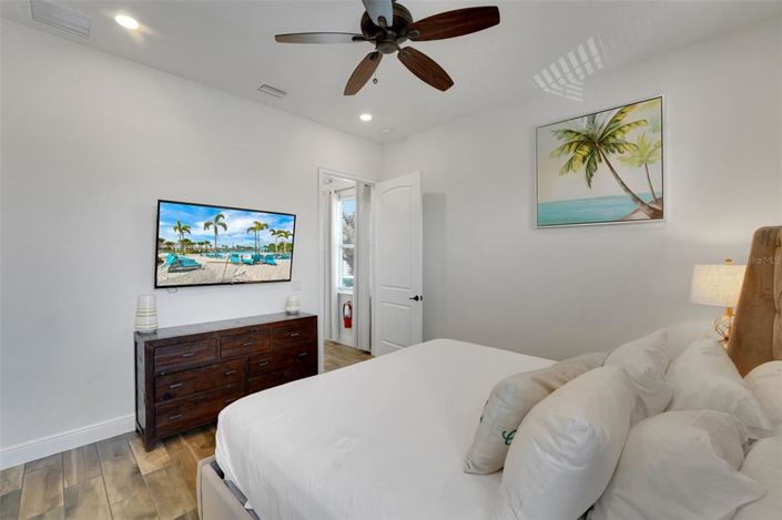 Image No.22-3 Bed Property for sale