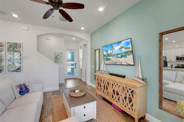 Image No.3-3 Bed Property for sale