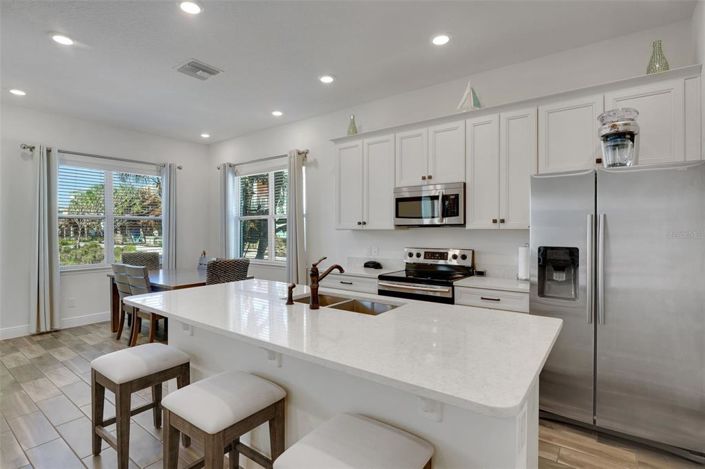 Image No.7-3 Bed Property for sale