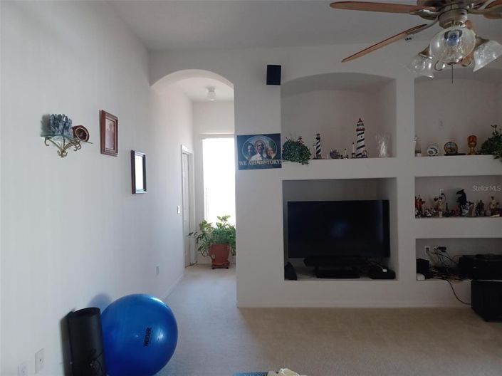Image No.2-4 Bed Property for sale