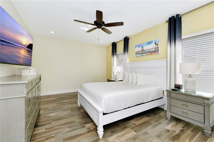 Image No.11-2 Bed Townhouse for sale