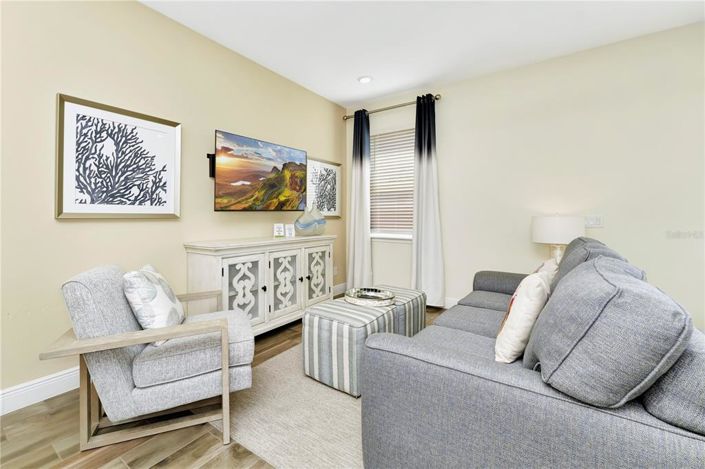 Image No.27-2 Bed Townhouse for sale