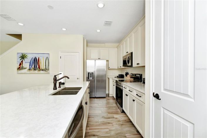 Image No.4-2 Bed Townhouse for sale