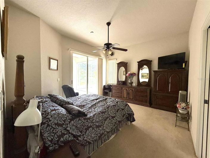 Image No.24-4 Bed Property for sale