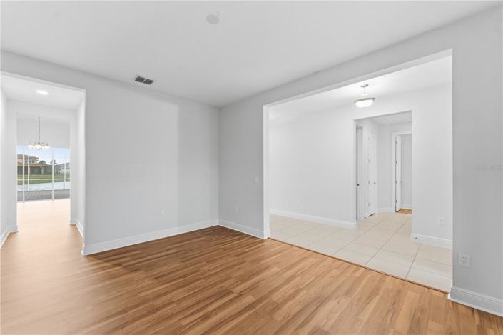 Image No.7-Propriété de 4 chambres à vendre à Kissimmee