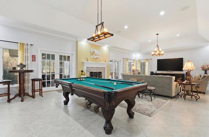 Image No.15-3 Bed Property for sale