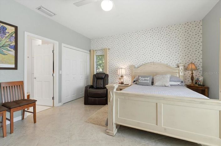 Image No.55-3 Bed Property for sale