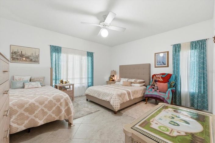 Image No.58-3 Bed Property for sale