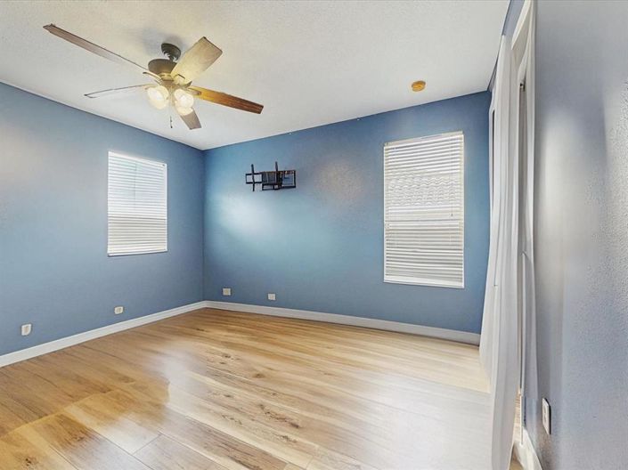 Image No.18-4 Bed Property for sale