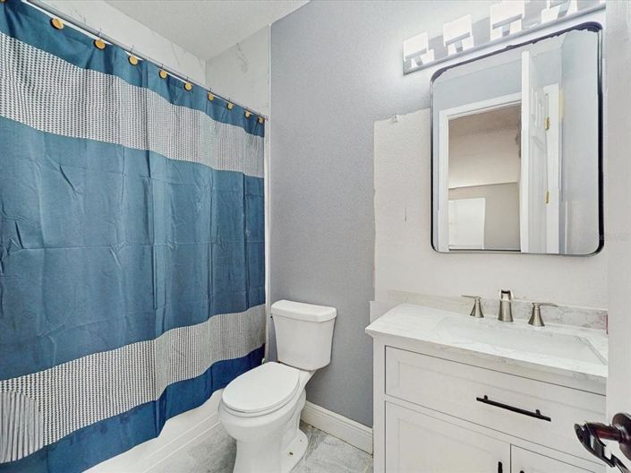 Image No.20-4 Bed Property for sale