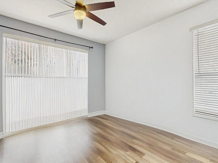 Image No.6-4 Bed Property for sale