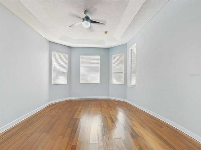 Image No.9-4 Bed Property for sale