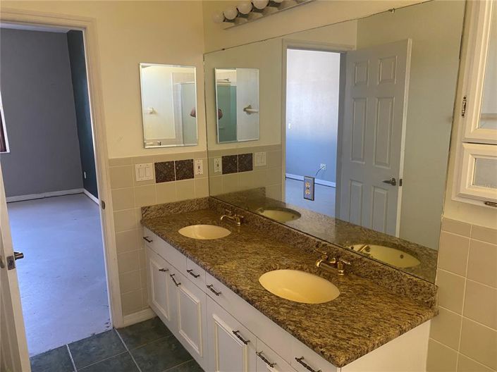 Image No.13-Propriété de 4 chambres à vendre à Kissimmee