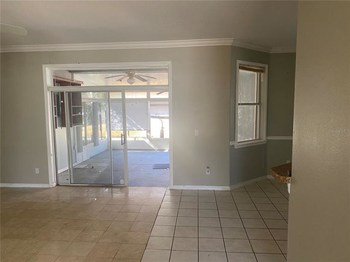 Image No.4-Propriété de 4 chambres à vendre à Kissimmee