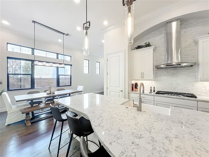 Image No.18-3 Bed Property for sale