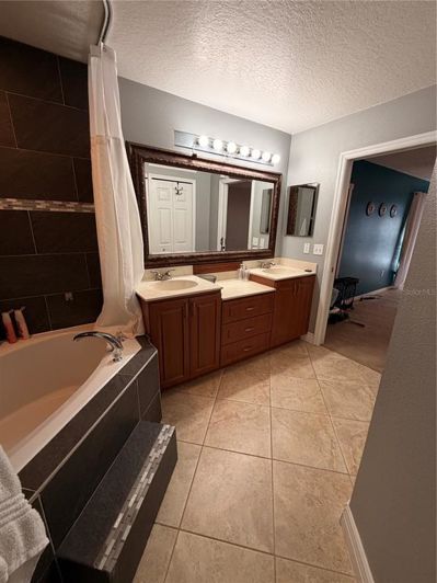 Image No.16-3 Bed Property for sale