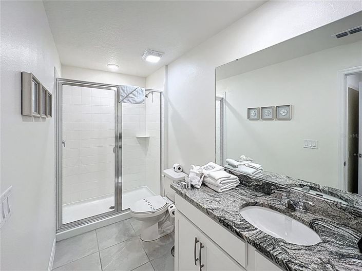 Image No.27-5 Bed Townhouse for sale