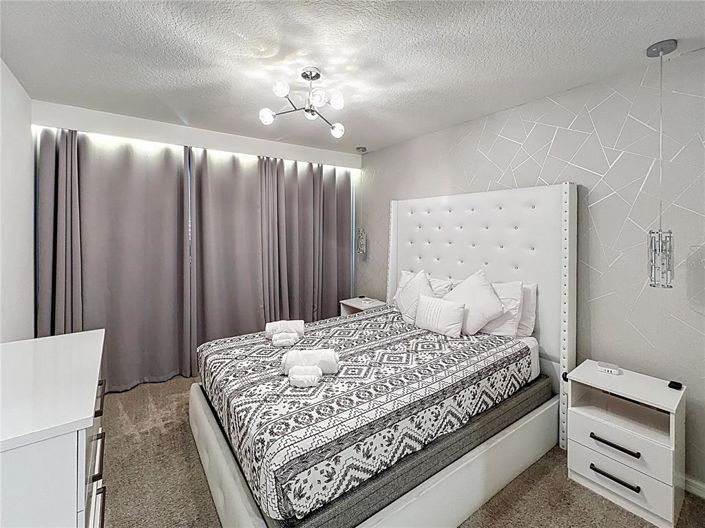 Image No.37-5 Bed Townhouse for sale